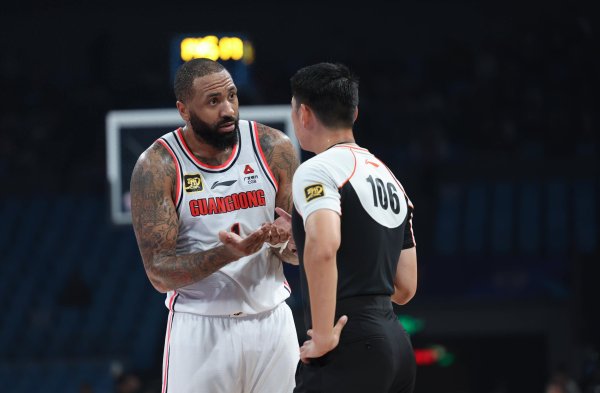 平时的他也并非一个舒服动怒的东谈主体育录像/图片