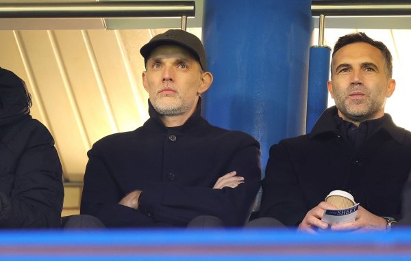 现在捏教英格兰队的前切尔西主帅图赫尔来到斯坦福桥体育赛事直播