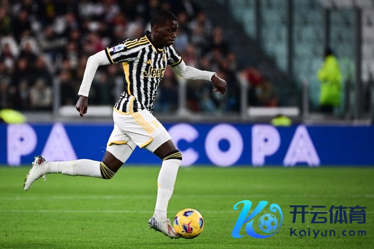 小维阿:当队友传中时我会像中锋雷同抢点体育赛事直播,很应许让父亲为我高傲