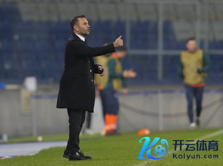 意媒：罗马对加拉塔萨雷主帅布鲁克进行了锻真金不怕火，但栽培不念念离任