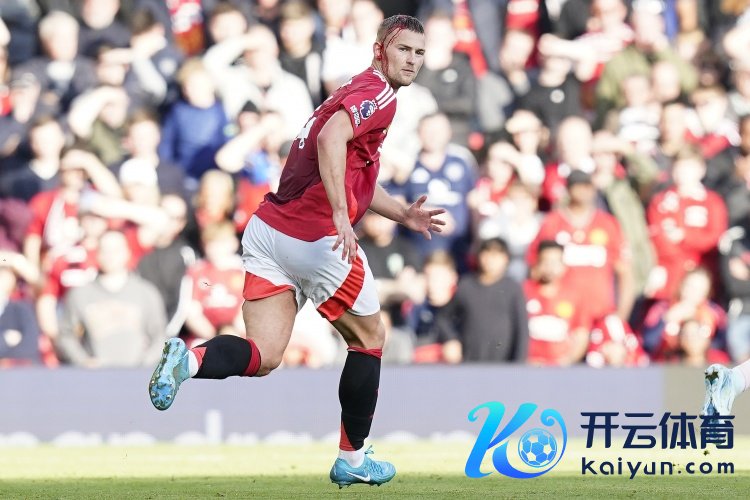 德里赫特：外界对我的盼望很高，但我其实发达得还可以